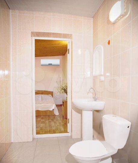 Комната 12 м² в 9-к., 1/2 эт.