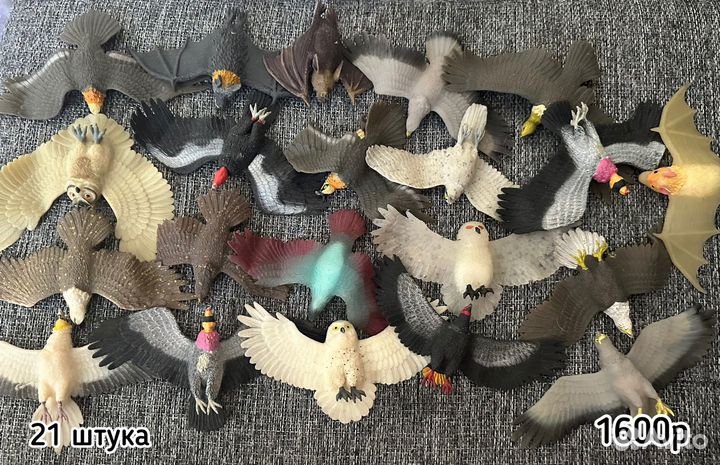 Резиновые игрушки: рыбы, крокодилы, ящерицы