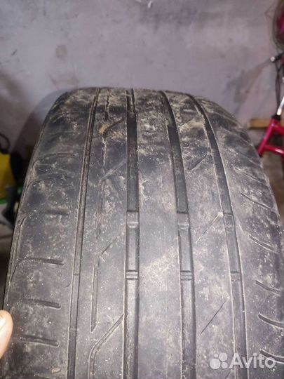 Bridgestone Turanza T001 215/45 R16 90