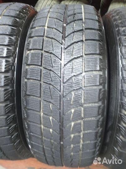 Bridgestone Blizzak WS-60 215/60 R16
