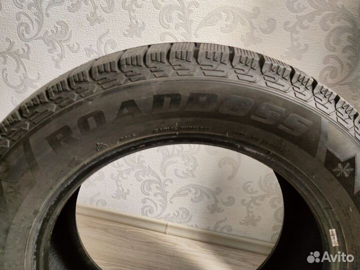 Roadboss Nix Via 235/60 R18