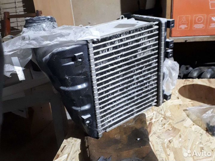 Продам интеркулер тойота марк