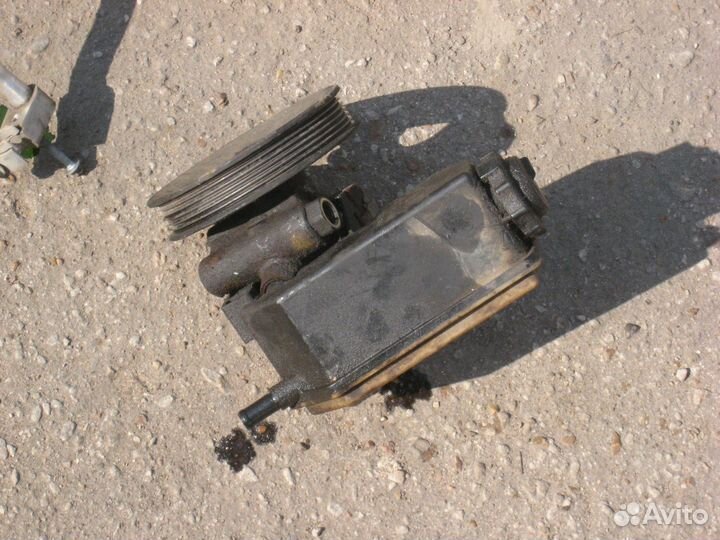 Насос гур Opel Vectra B 1.6-1.8 бензин