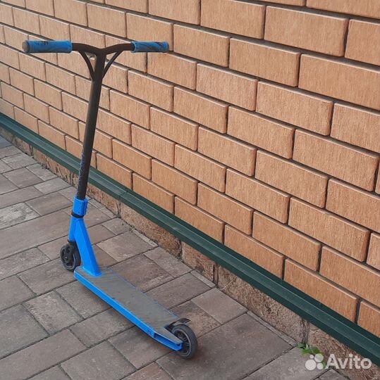 Трюковой самокат