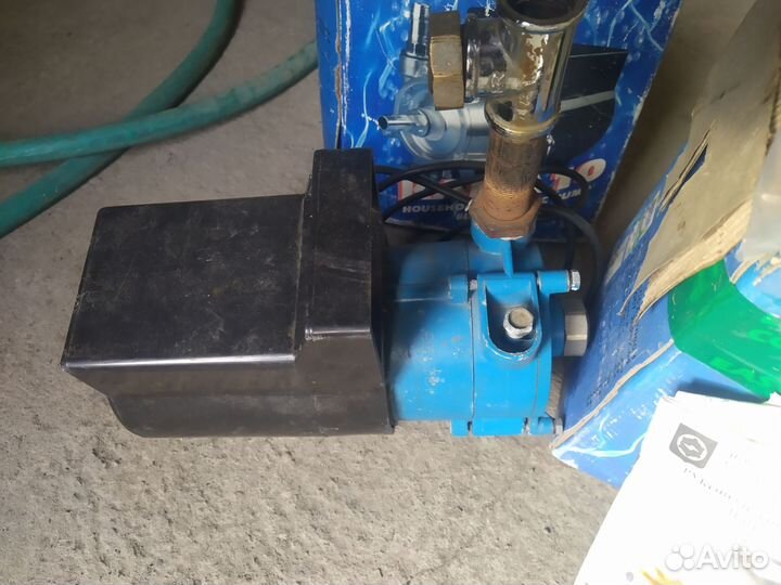 Водяной насос помпа