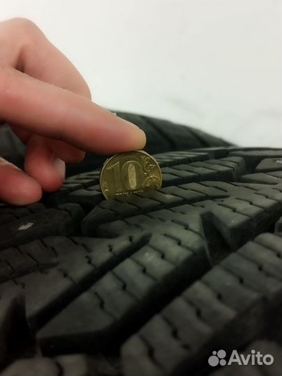 Nokian Tyres Hakkapeliitta 7 255/40 R19 100T