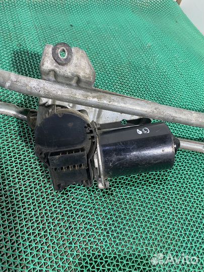 Трапеция стеклоочистителей Audi A6 C5