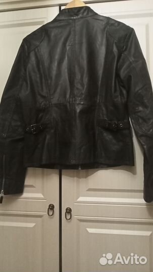 Куртка кожаная женская 48 50