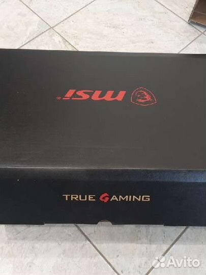 Ноутбук новый на гарантии