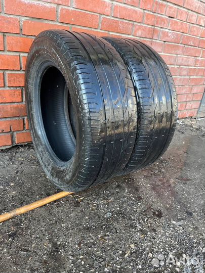 Bridgestone Turanza T001 225/60 R16
