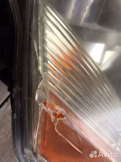 Фара Outlander xl 06-09 левая оригинал