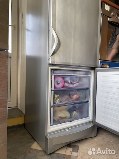 Холодильник vestfrost