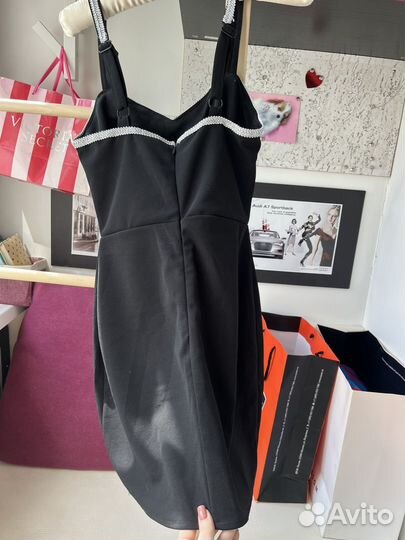 Черное платье мини