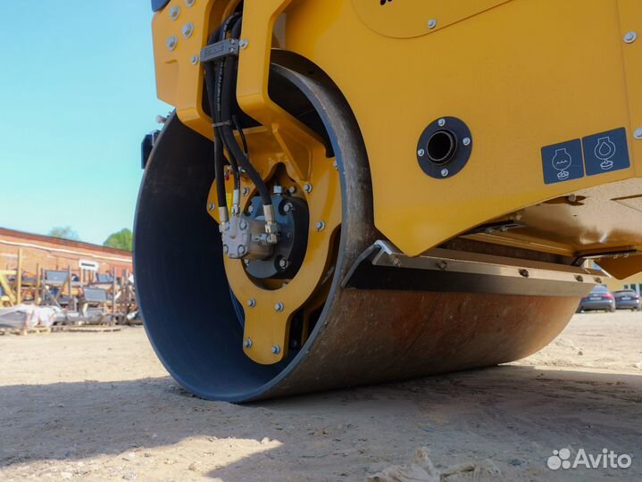 Дорожный каток XCMG XMR403VT, 2023