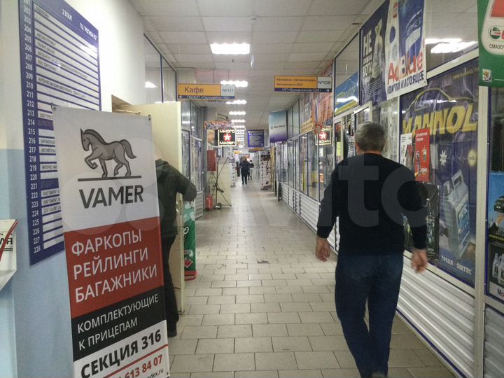 Торговая площадь, 56 м²