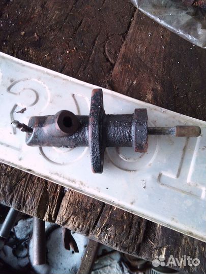 Рабочий цилиндр сцепления бмв е34, е36, е39