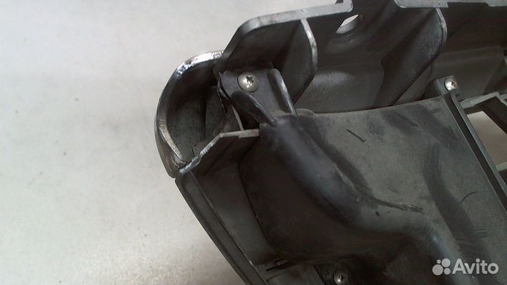 Решетка радиатора Honda FRV, 2006