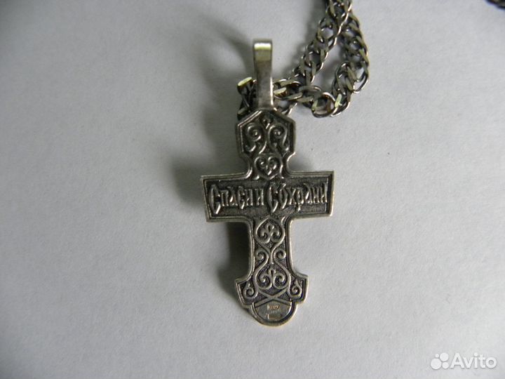 Серебряная цепочка с крестиком
