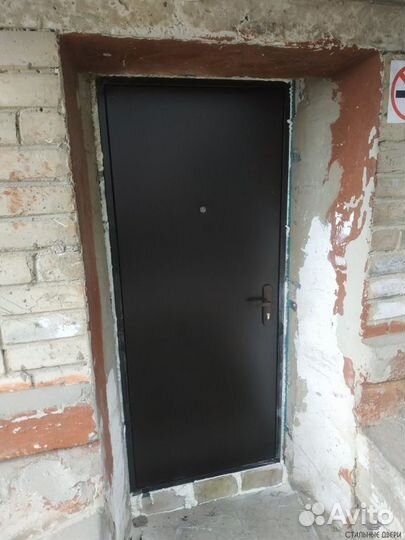 Дверь входная металлическая Стройгост 5.1.металл