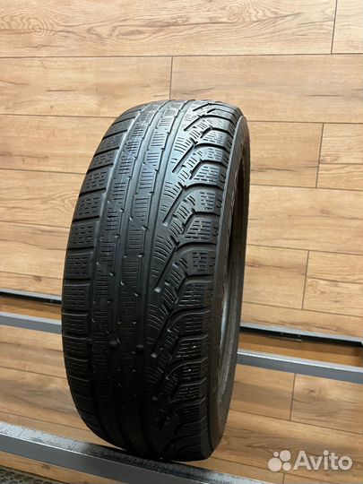 Pirelli Winter Sottozero 210 Serie II 215/60 R17