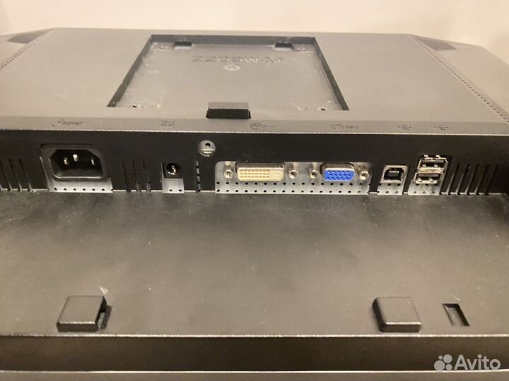Монитор Dell 2209
