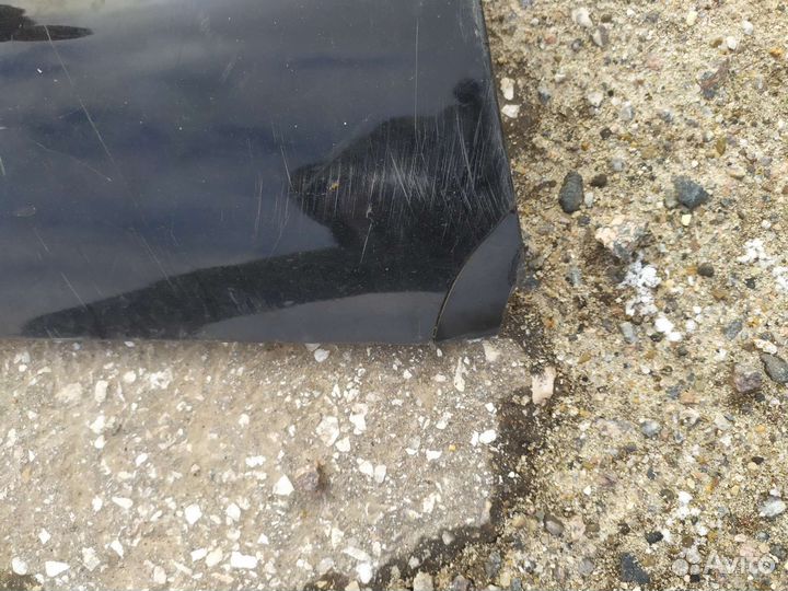 Молдинг левой двери Volkswagen Touareg 2 NF FL