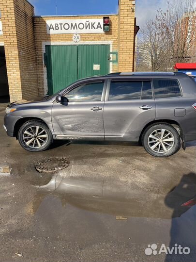 Toyota Highlander 3.5 AT, 2012, 220 000 км