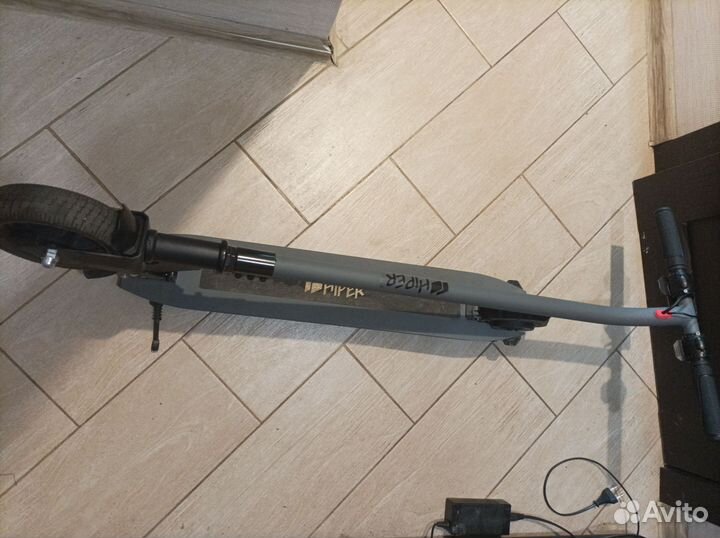 Электросамокат hiper Slim VX560