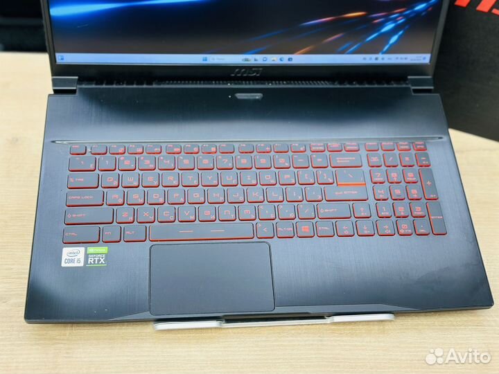 Игровой MSI 17.3 IPS Core i5-10500H/RTX 3050 Ti
