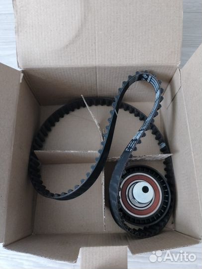 Ремень грм с роликом Renault logan