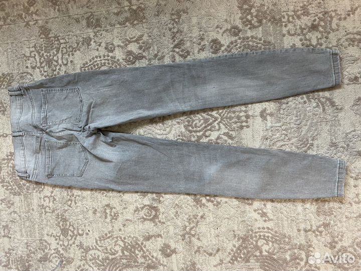 Джинсы женские