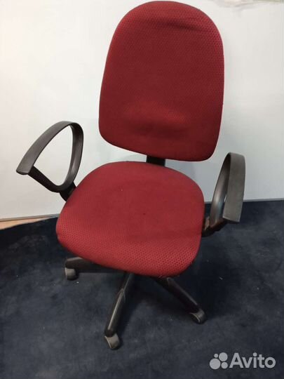 Компьютерное кресло