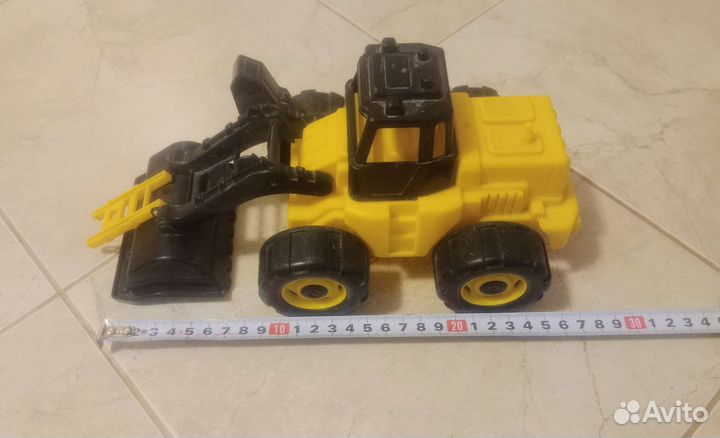 Машинки для мальчика, набором для песочницы