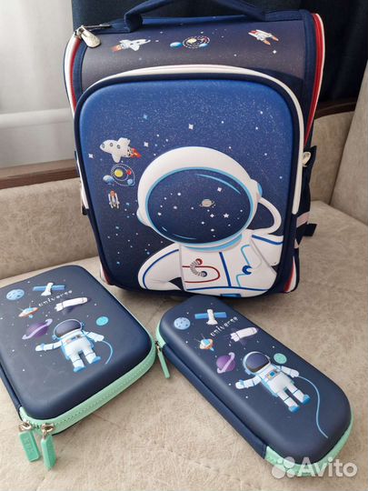 Школьный рюкзак