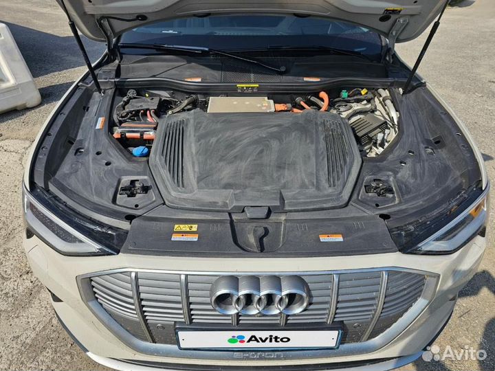 Audi e-tron Sportback AT, 2021, битый, 60 580 км