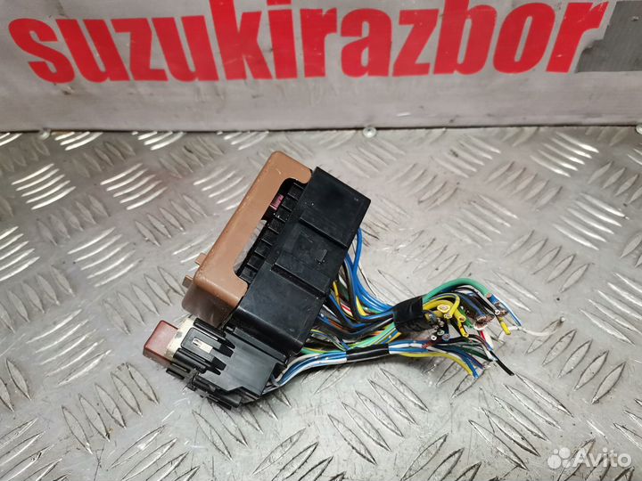 Блок предохранителей Suzuki Jimny