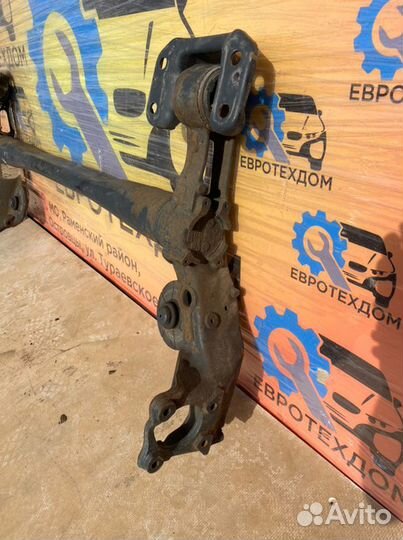 Балка подвески задняя Opel Astra J универсал