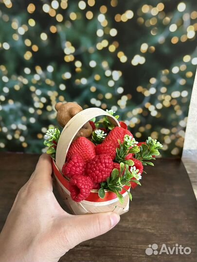 Букет из мыла ручной работы в корзине