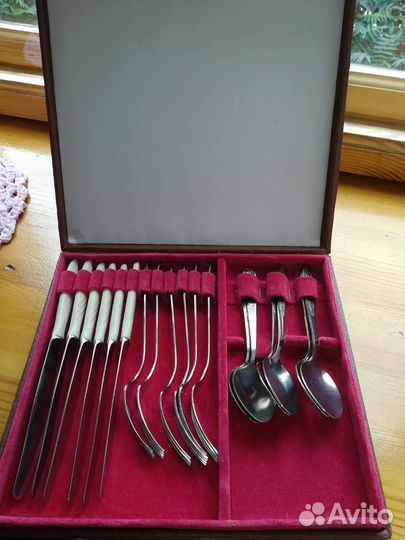 Столовый набор СССР в футляре новый 18 предметов