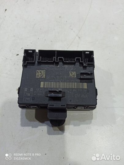 Блок управления двери (задний левый) (Audi Q8)