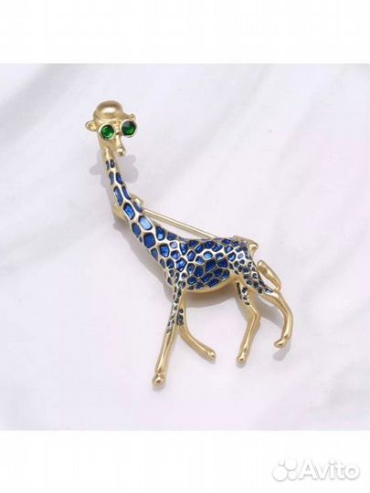 Брошь жираф антонович в традициях dior