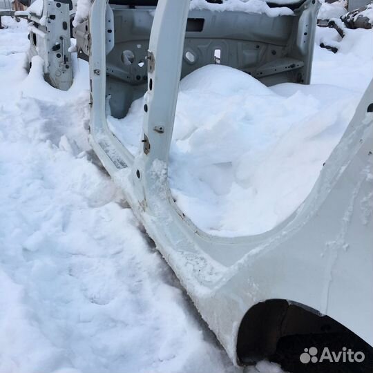 Порог Renault logan 2 Лев