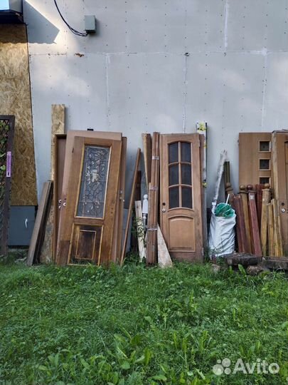 Двери межкомнатные с коробкой из массива