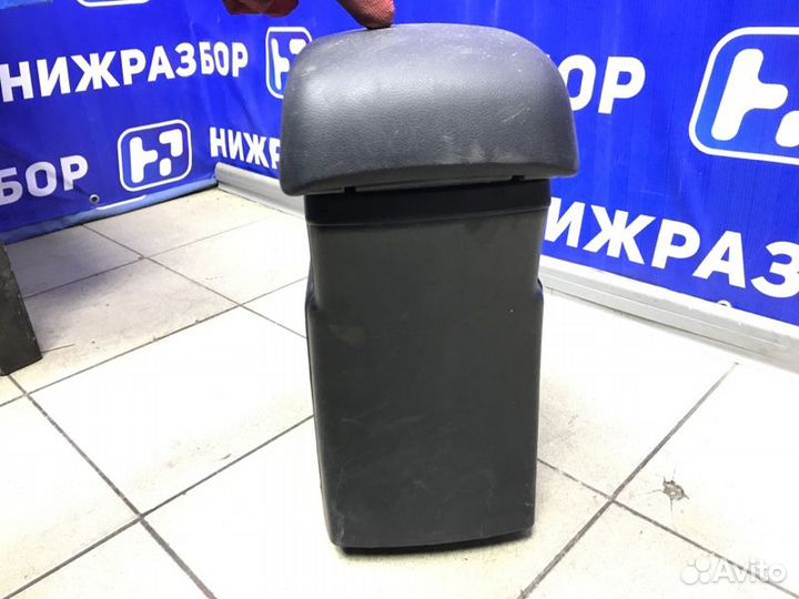 Подлокотник Mitsubishi Asx 1.6 4A92 2011