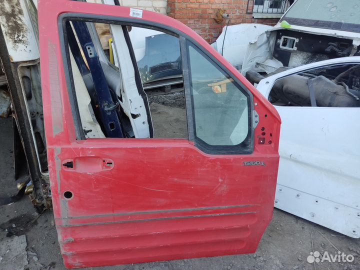 Дверь передняя правая Форд Коннект 1, 02-13