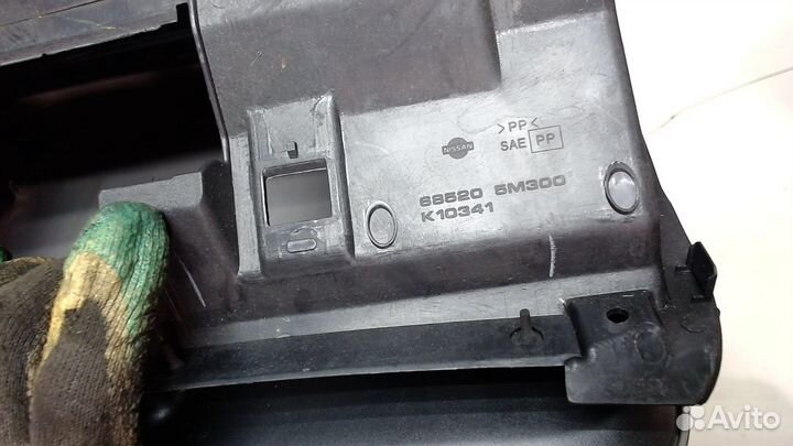 Бардачок Nissan Almera N16, 2000