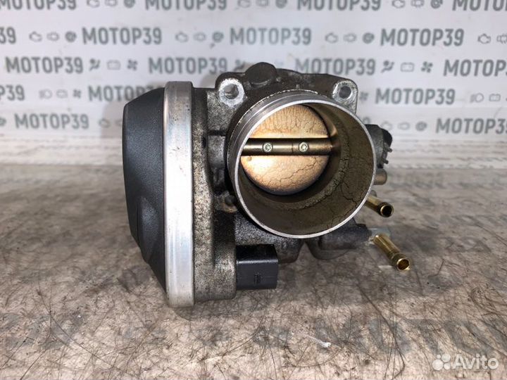 Дроссельная заслонка Volkswagen Passat 1.6 I BSE