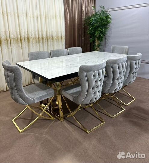 Кухонный стол и стулья