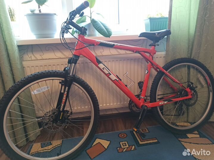 Велосипед GT avalanche 3.0