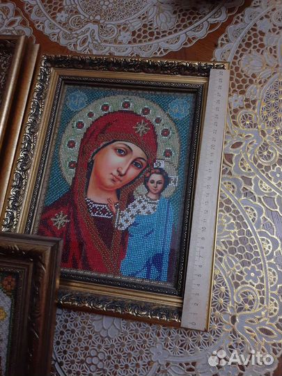 Иконы вышитые бисером божья матерь